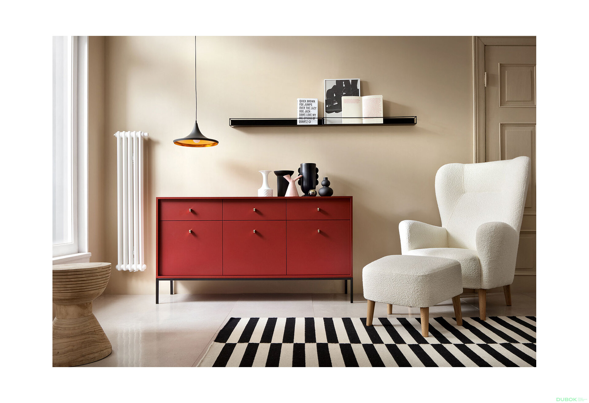Obrázek 2 - Obývací sestava 2.6 Komoda Mono bordo