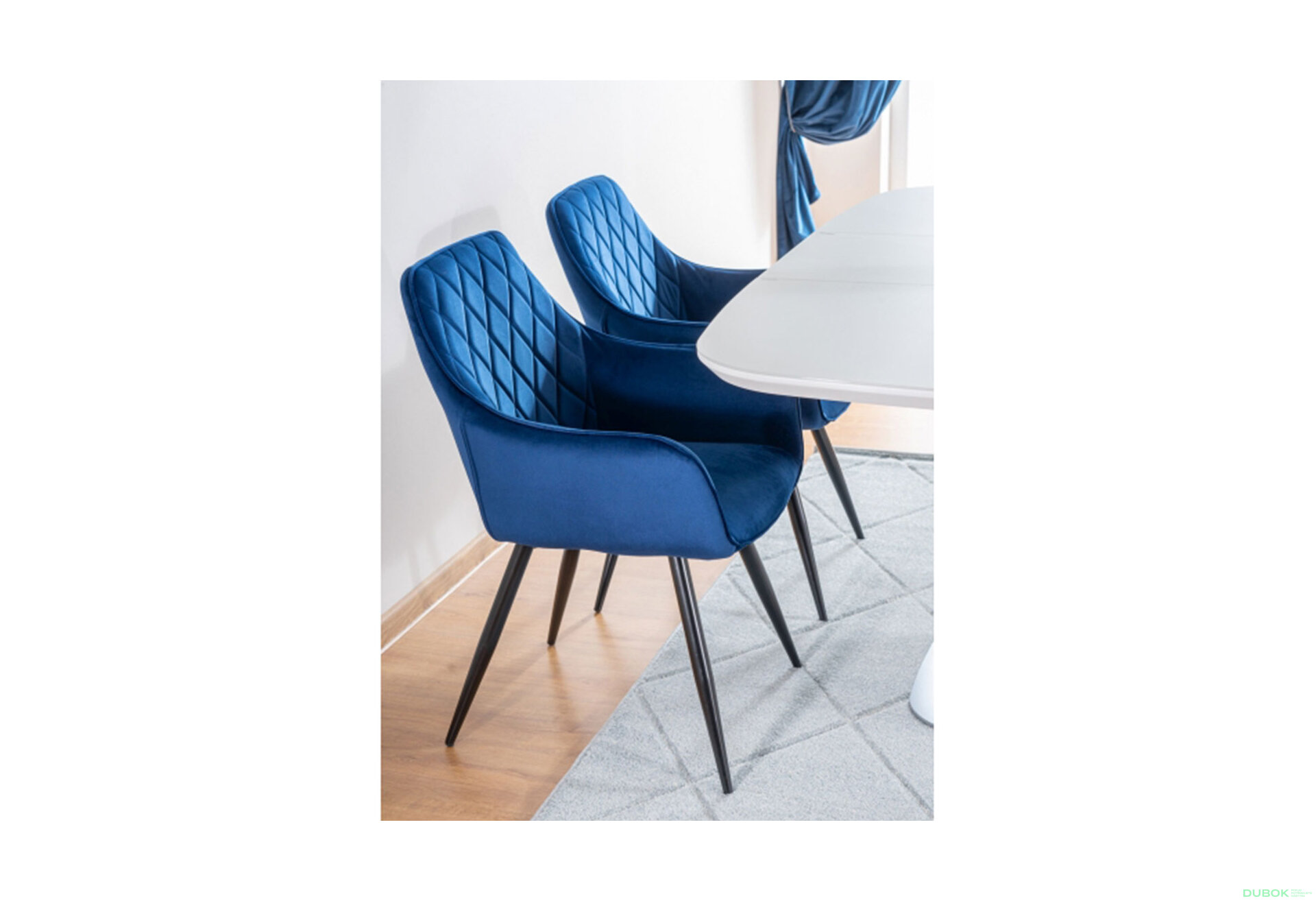 Obrázek 9 - Židle Linea Velvet tmavě modrá Bluvel 86, kov černá matná