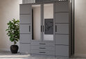 Obrázek 2 - Skříň Santi 4D šedá + černé aplikace